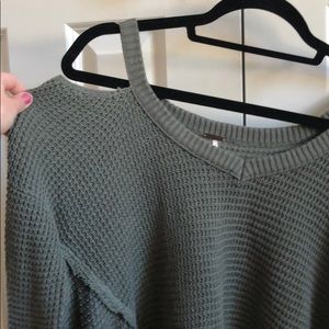 Free People Sweaters - Free People army green cold shoulder sweater Free People Sweaters - Free People army green cold shoulder sweater